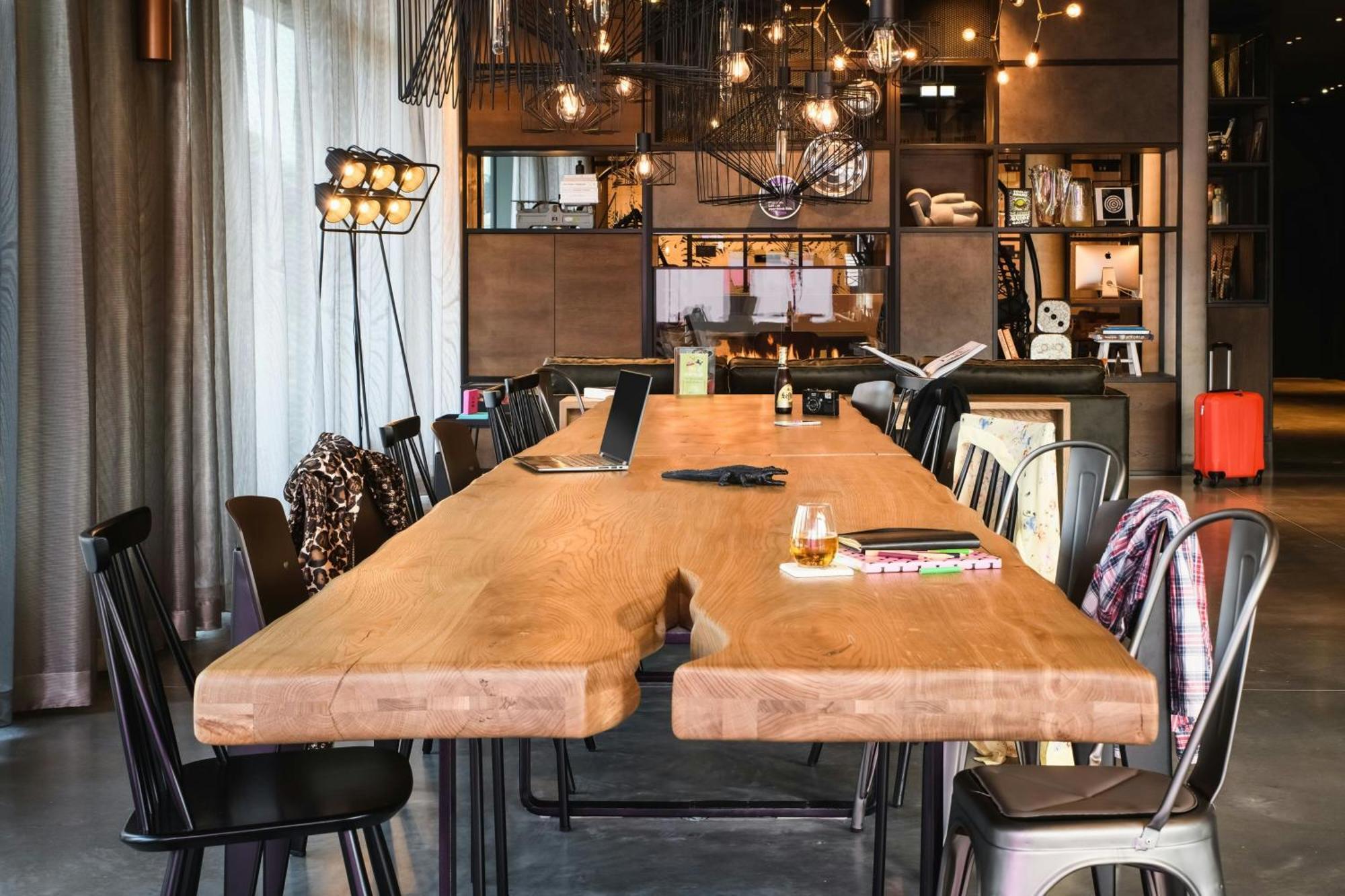 Moxy Stuttgart Feuerbach Hotel Ngoại thất bức ảnh